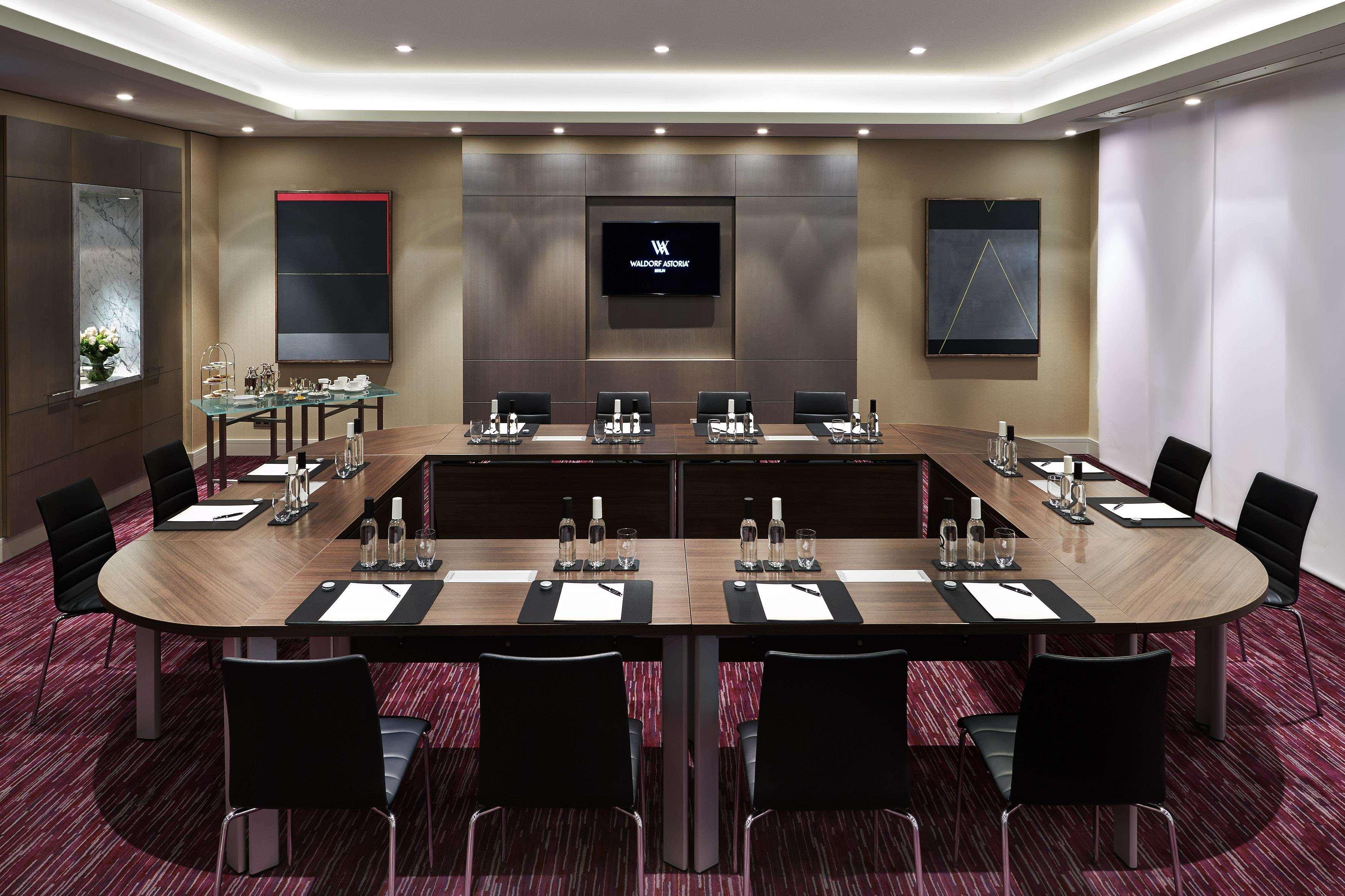Waldorf Astoria Hotel 5*